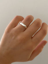 Cargar imagen en el visor de la galería, Argolla Corte Inglés