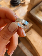 Cargar imagen en el visor de la galería, Anillo personalizado